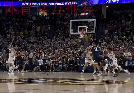 最后时刻阿门跟防哈达威被吹无球犯规，火箭挑战失败